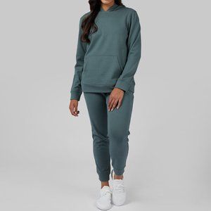WOMEN'S COMFORT TECH HOODIE PULLOVER/JOGGER SET
